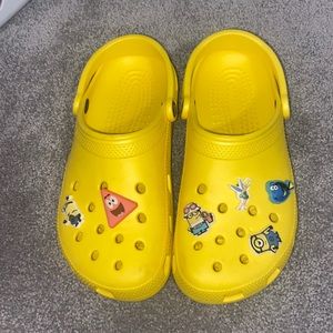 womens 9, mens 7 yellow crocs